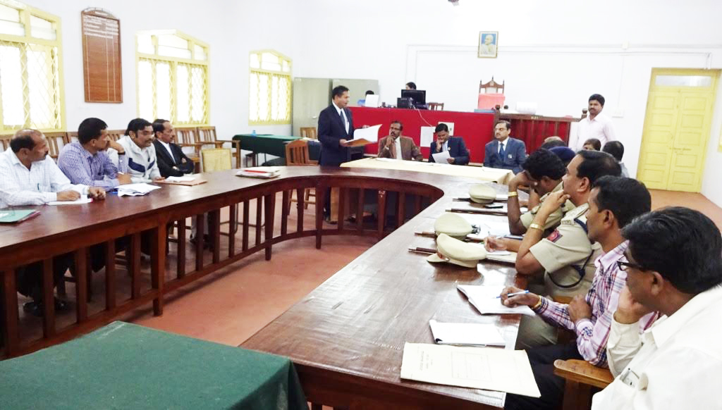 ಕಾನೂನು ಅರಿವು ಮೂಡಿಸಲು ನ್ಯಾಯಾಧೀಶರ ಕರೆ